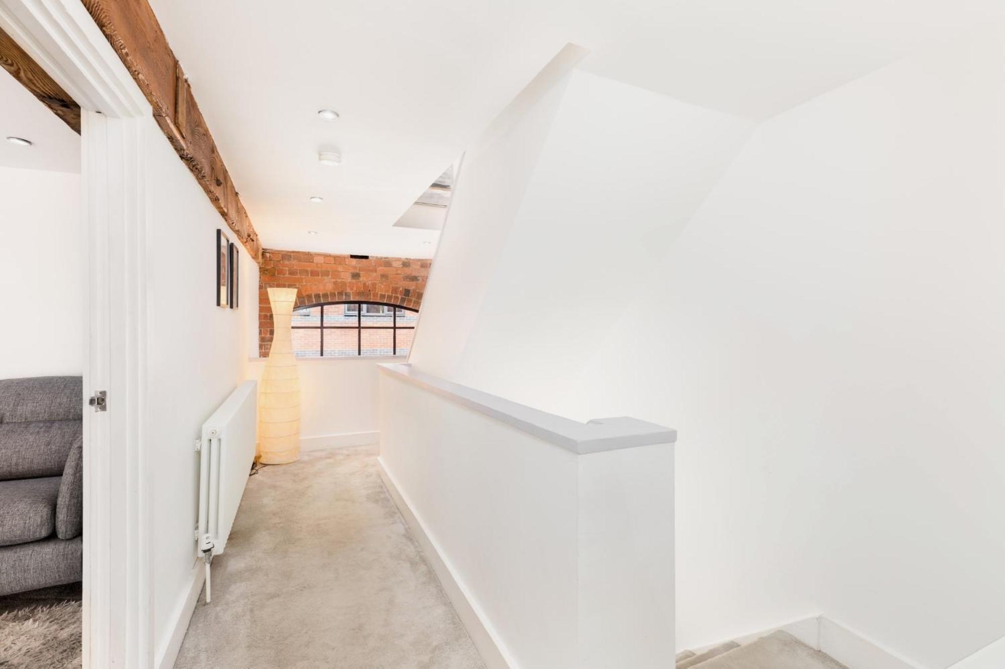 High End Luxury Townhouse In Jq, 4 Bedrooms, Flat Screen Tv In All Rooms, Free Parking, Near Birmingham City Centre Deposit Required Zewnętrze zdjęcie